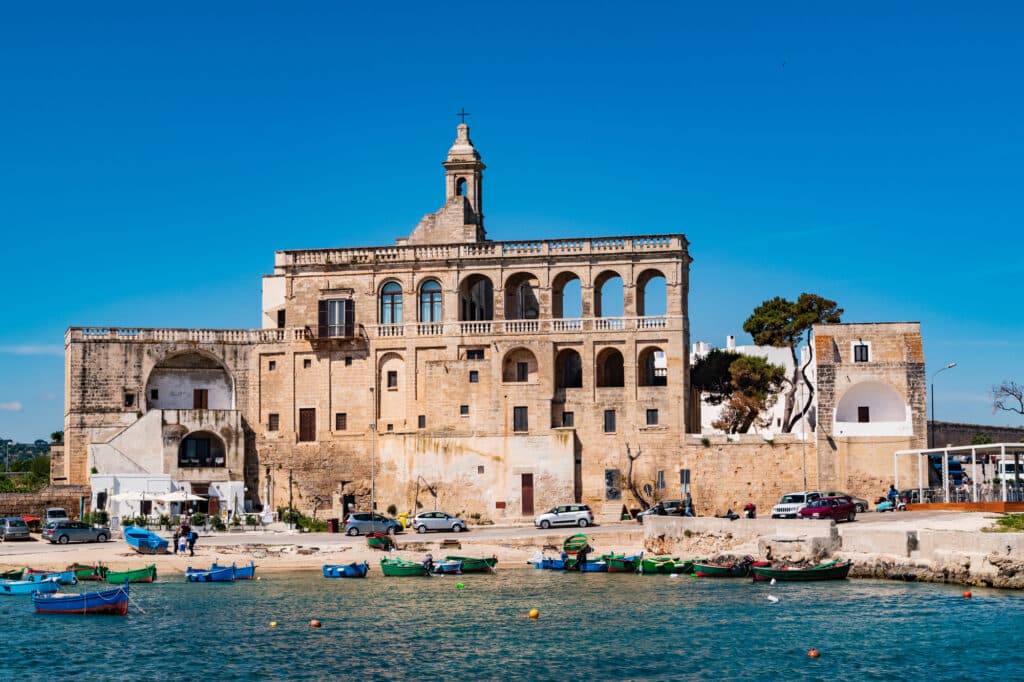 L'Abbaye bénédictine de San Vito à Polignano a mare dans les Pouilles