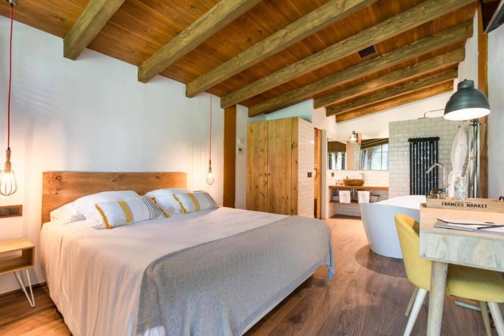 Une suite de l'Hotel Mas la Ferreria à La Vall de Bianya