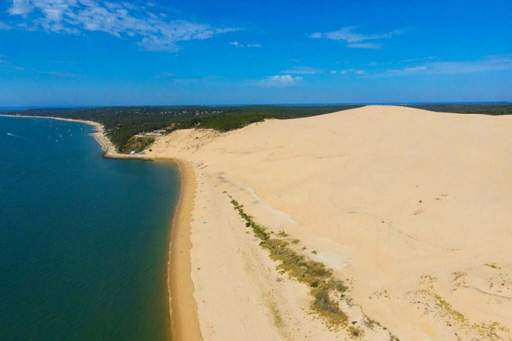 Pente douce entre l'océan atlantique, la plage et la dune du Pilat