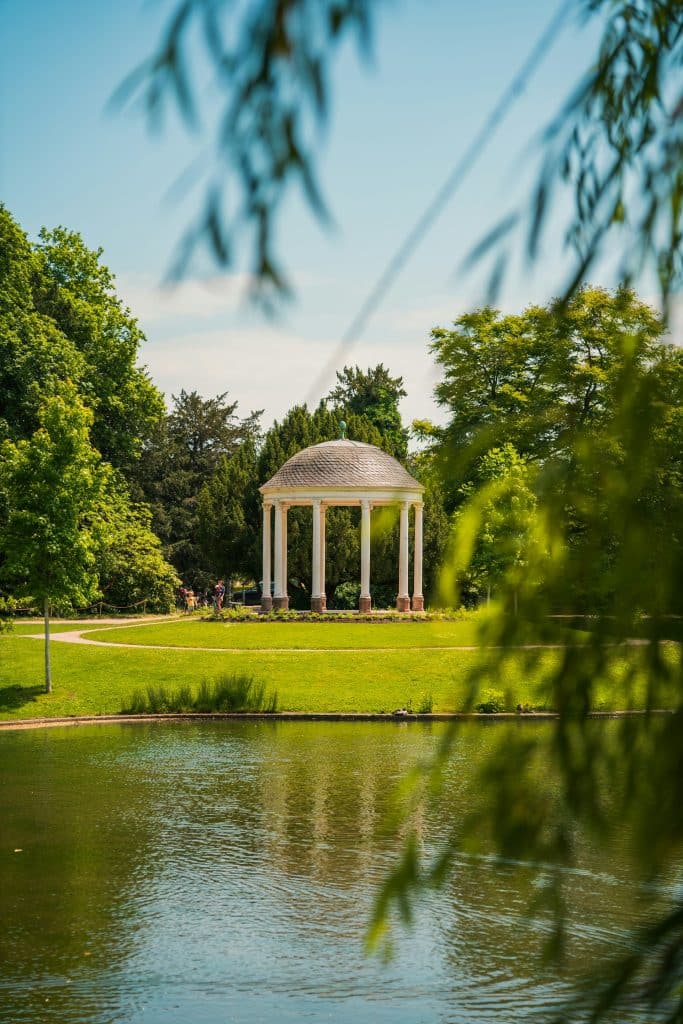 Le kiosque du parc de l'Orangerie, un symbole strasbourgeois.