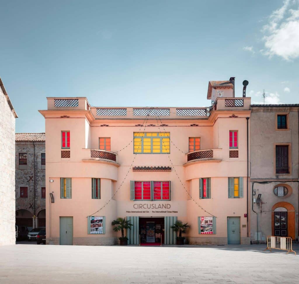 Entrée de Circusland, Le Palais International des Arts du Cirque à Besalú