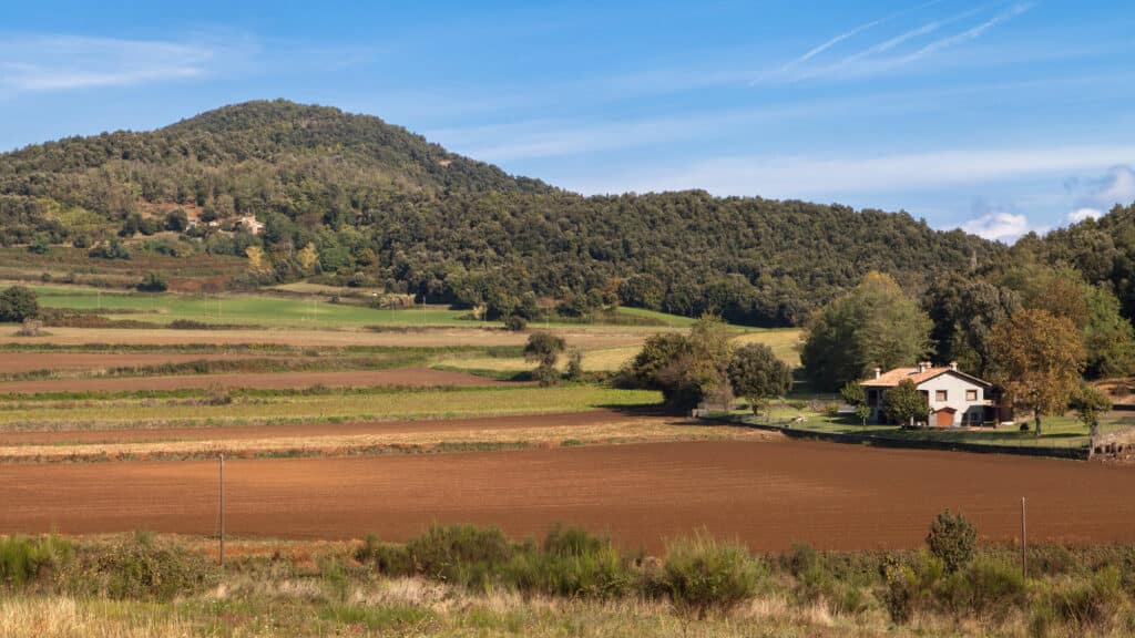 Un paysage traversé lors d'une randonnée entre Olot et Santa Pau.