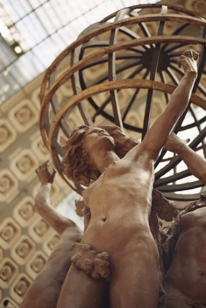Gros plan sur une oeuvre spectaculaire exposée au Musée d'Orsay/