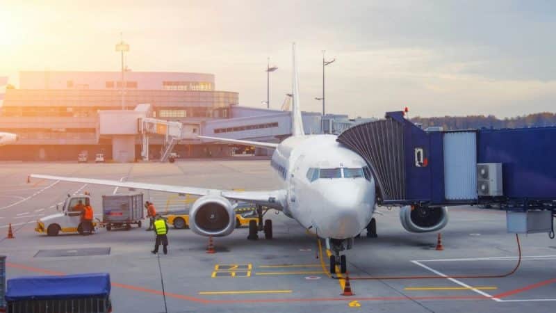 Comment bien voyager en avion ? Conseils pour un trajet serein